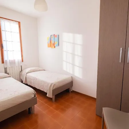 Ferienhaus In Mit Garten, Grill Und Terrasse Сasa de vacaciones *