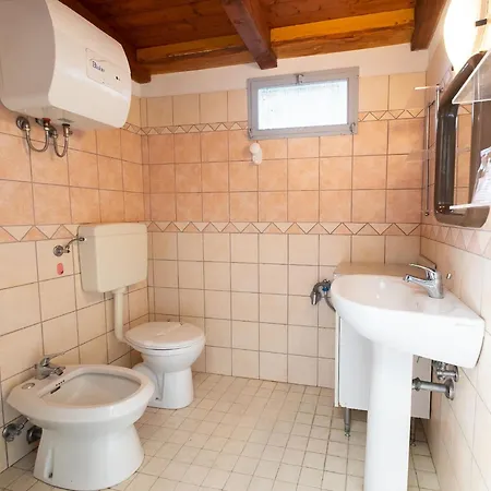 Ferienhaus In Mit Garten, Grill Und Terrasse Сasa de vacaciones